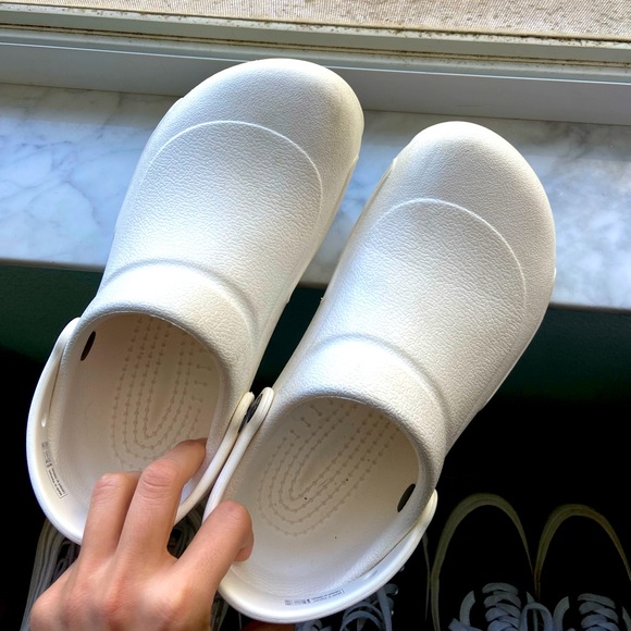 Crocs Bistro Work Clog Women’s 9/Mens 7 White - Picture 1 of 4